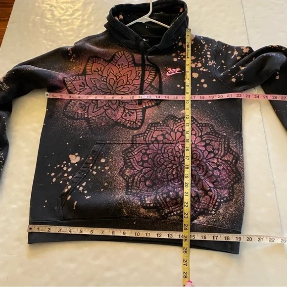 Nike Hoodie Sweatshirt Mens Size Medium Unisex Black Pullover Floral Mandala - Picture 9 of 11